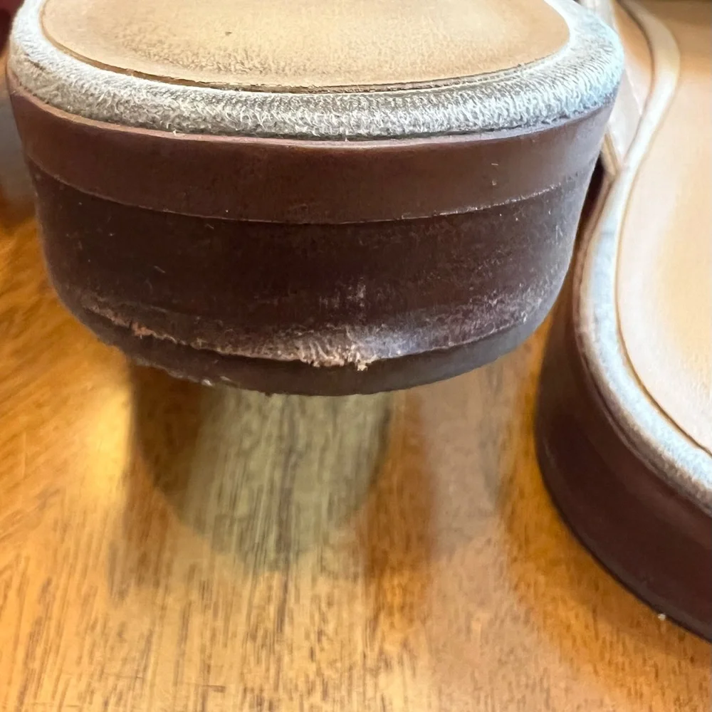 Franco Sarto ivory suede leather mules, size 8M. - Picture 6 of 6